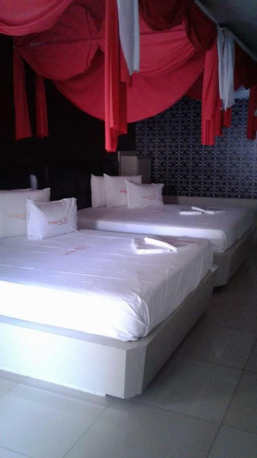 Motel Premium (Adults Only) บาร์บาลญา ภายนอก รูปภาพ